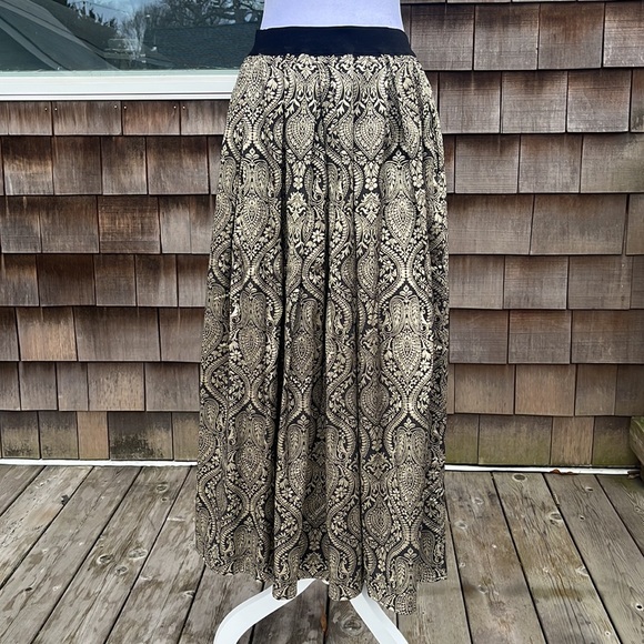 NWOT Tapestry Embroidered Maxi Skirt by Joan Rivers. Black & Gold, Elastic Waist - Picture 2 of 11